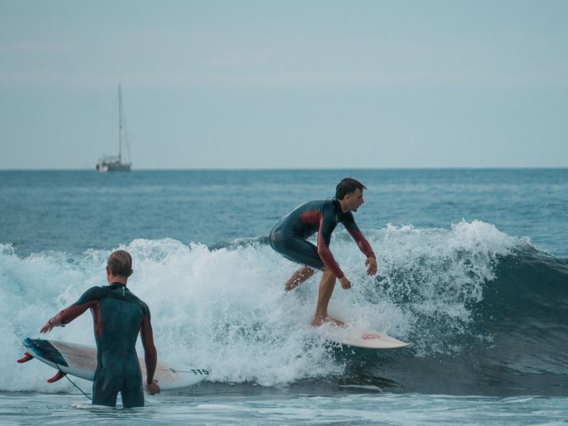 Wassersport auf Mallorca: Surfen, Tauchen und Stand-Up-Paddling